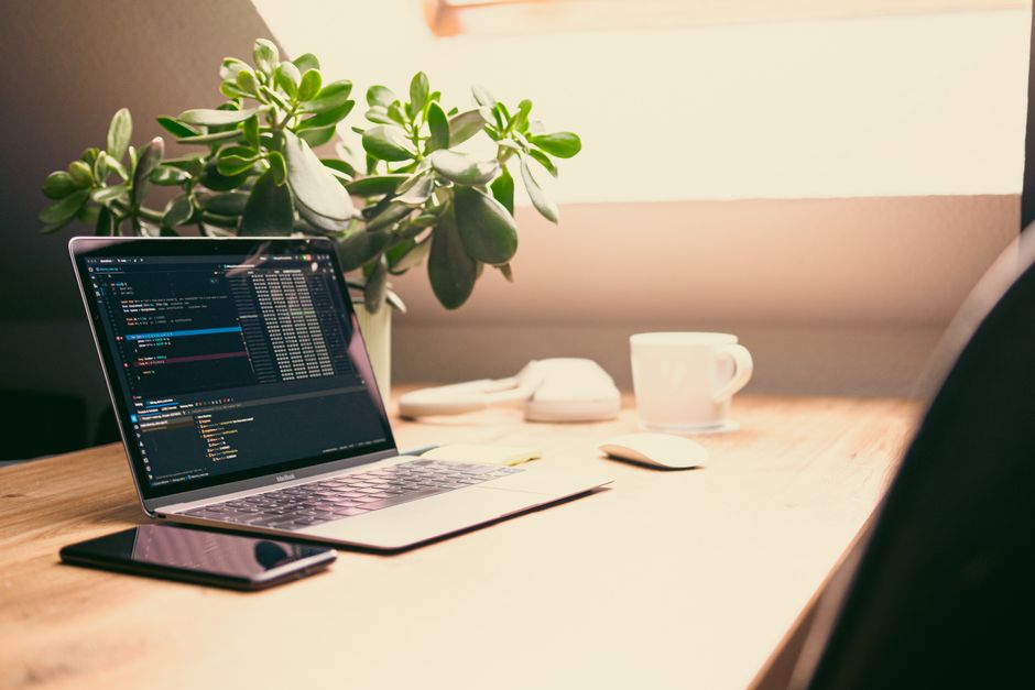 Логотип партнёра: совместные задачи